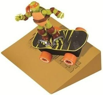Playmates Teenage Mutant Ninja Turtles Sewer Spinnin' Skateboard