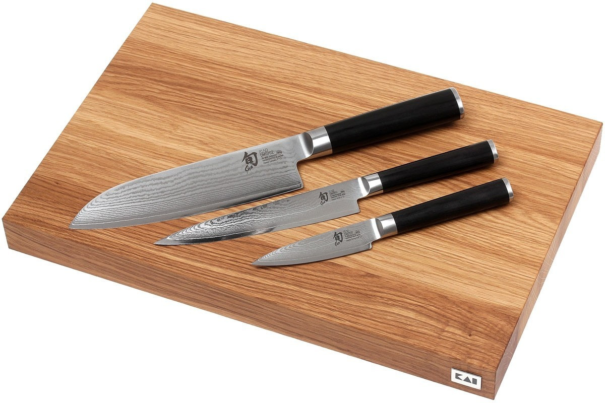 KAI Shun Knife Set 4 pcs. With Cutting Board (DM-Set1)