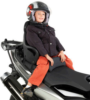 GIVI S650 schwarzer universell montierbarer Kindersitz für Motorroller :  : Sports & Outdoors