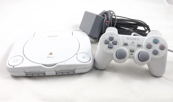 Sony PlayStation One, Bild 2