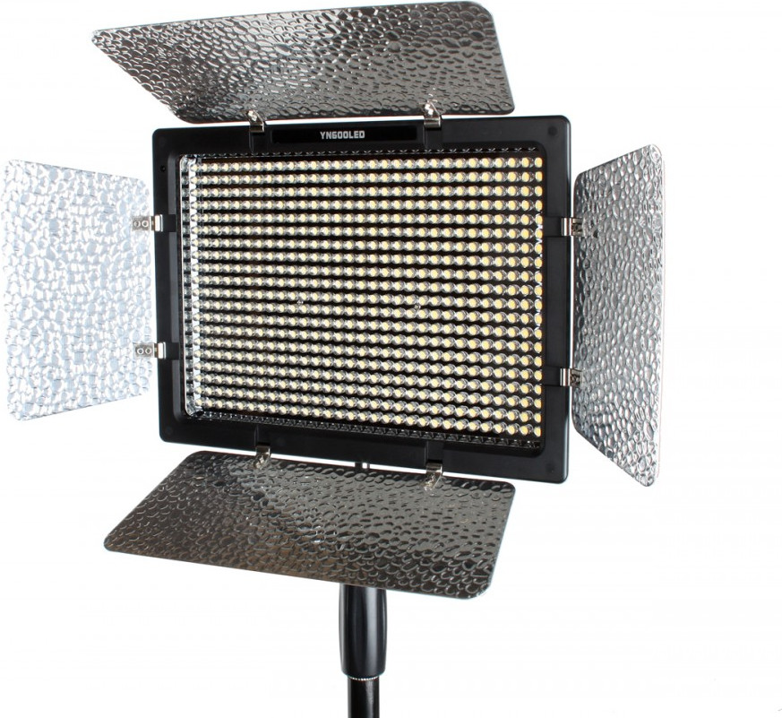 Yongnuo YN-600 LED