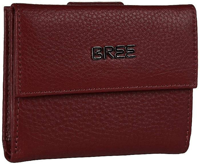 Bree Nola 104