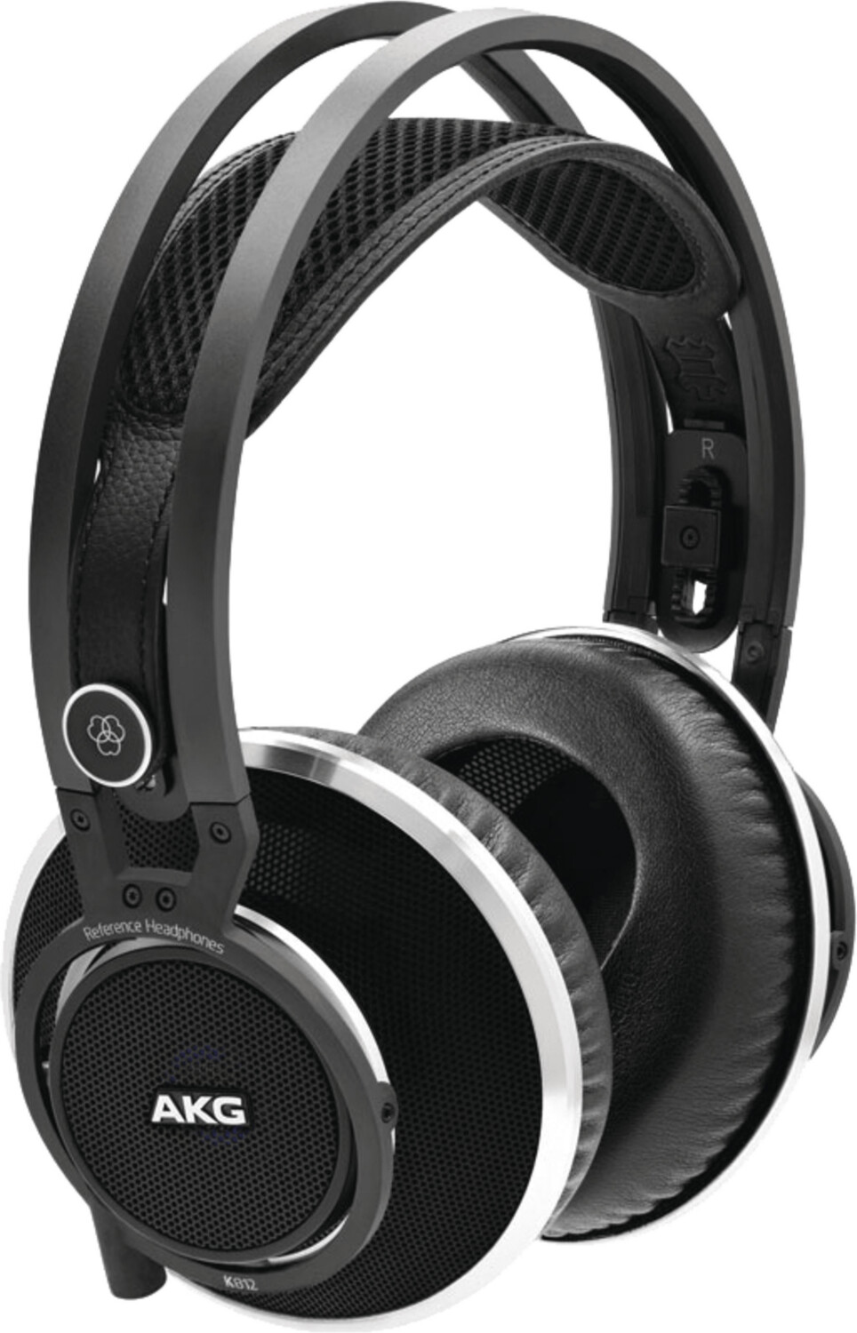 AKG K812