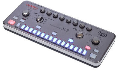 Cyclone Analogic TT-303 Bass Bot