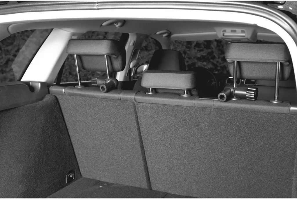 Trixie Auto-Gitter mit Kopfstützenfixierung, ca. B105-172/H46-60