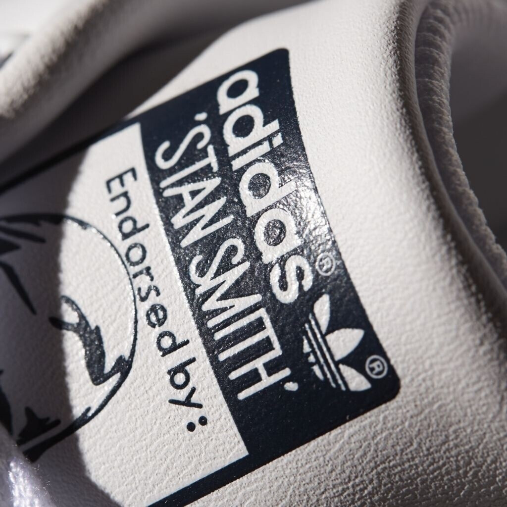 Stan smith white and navy 2025