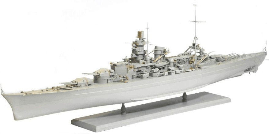 Dragon German Battleship Scharnhorst