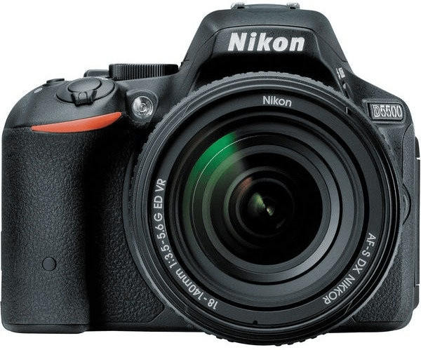 Nikon D5500 Kit 18-140 mm Nikon VR