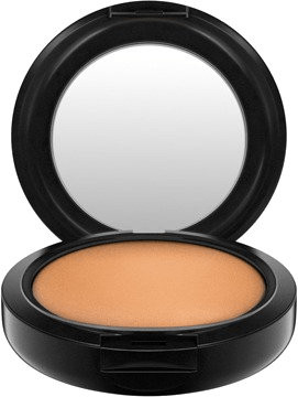 MAC Studio Fix Powder Plus Foundation - N 9 (15 g)