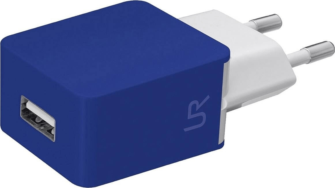 Urban Revolt USB Universal Charger blue