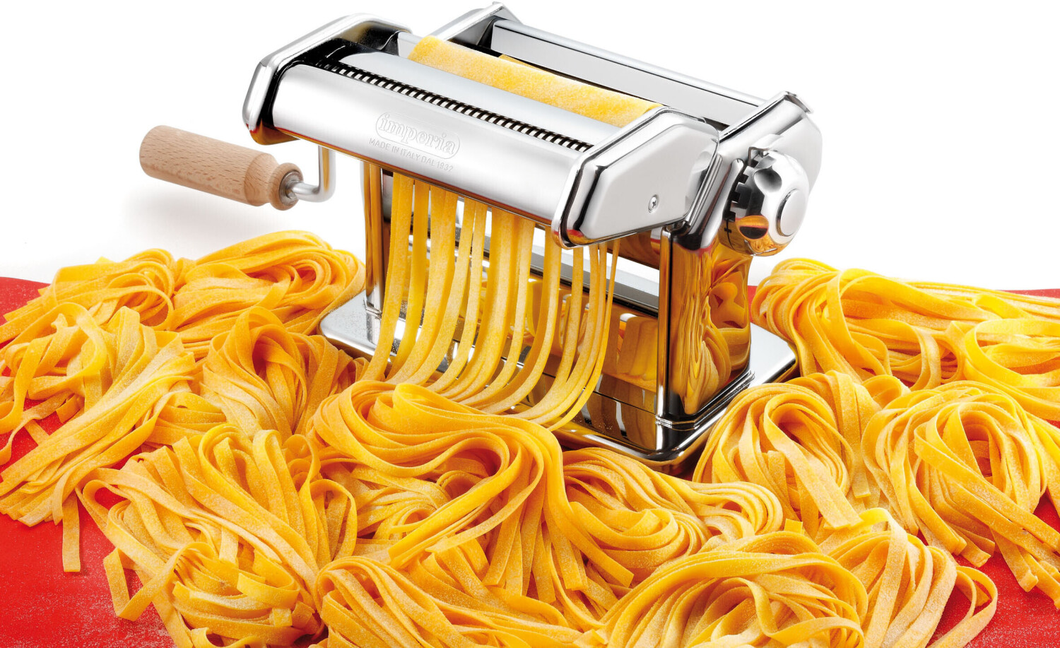 macchina per la pasta in acciaio inox giallo