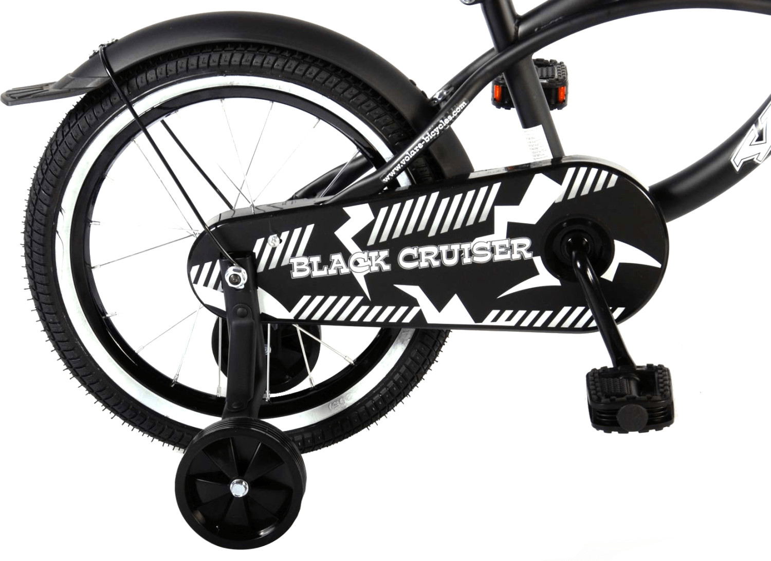 Black cruiser bicycle shop