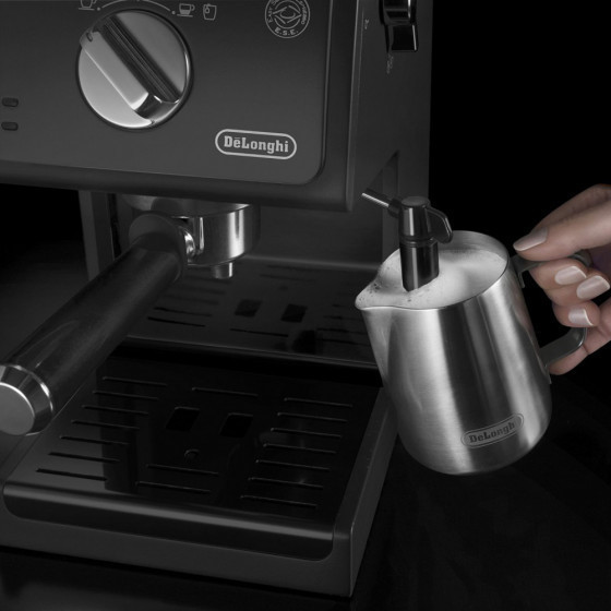 DELONGHI Máquina de café expreso De'Longhi, Portafiltro con acabado de  aluminio, Boquilla de espuma de leche, También para cápsulas
