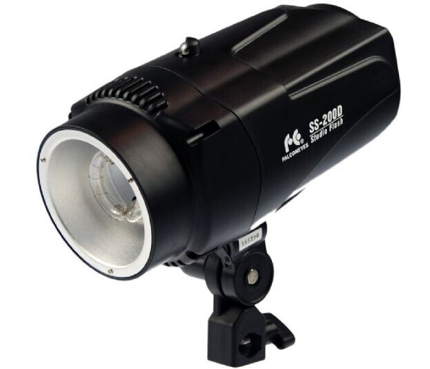 Falcon Eyes SS-200D