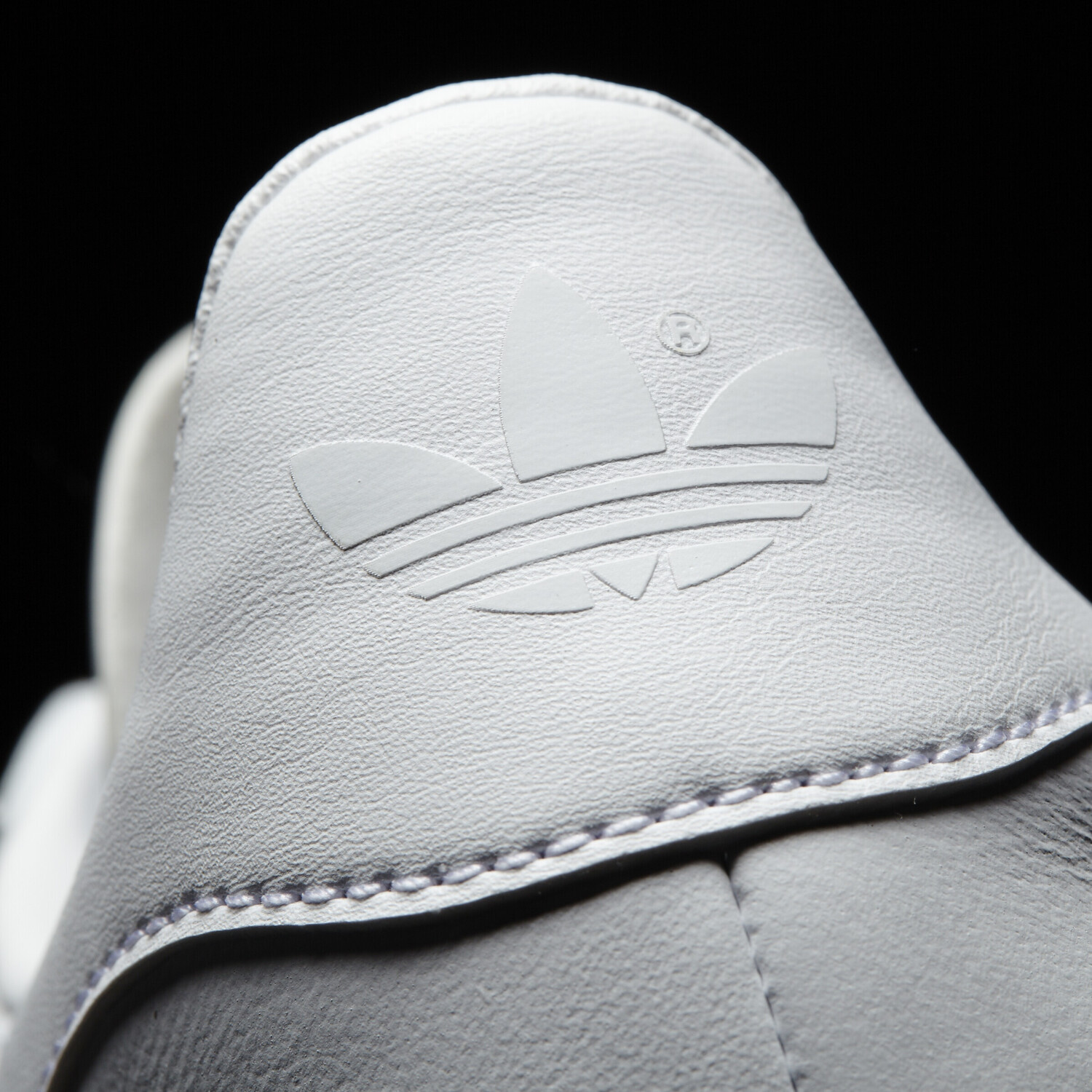 Buy Adidas Gazelle White White Gold Metallic from 57.71 Today Best Deals on idealo