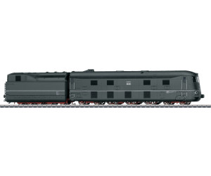 Märklin Class 05 Streamlined Steam Locomotive with a Tender (39054)