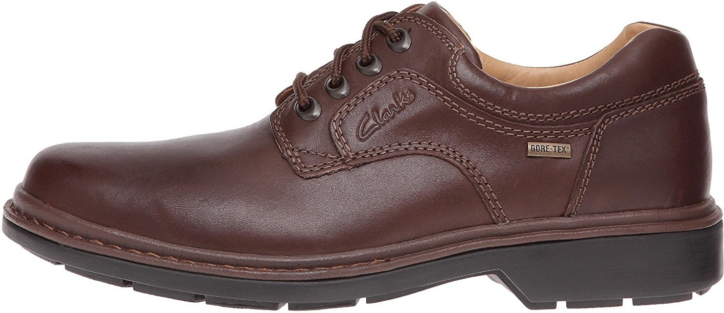 Buy Clarks Rockie Lo GTX ebony leather from £90.99 (Today) – Best Deals