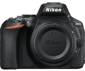 Galleta Resolver ritmo Nikon D5600 Kit 18-140 mm VR desde 869,00 € | Black Friday 2022: Compara  precios en idealo