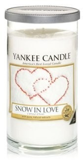Yankee Candle Snow in Love Scented Candle in Glass Jar (1286799E)