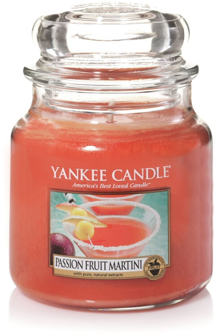 Yankee Candle Passionfruit Martini Red 13.8 x 9.5 x 13.8cm (1352129E)