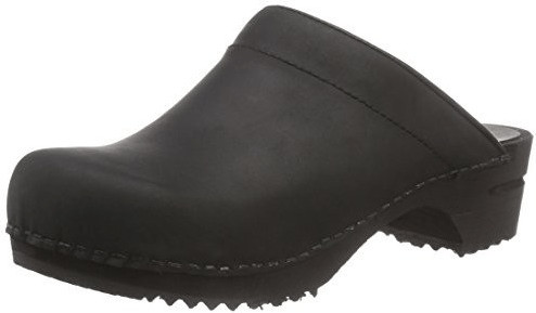 Sanita Christian black