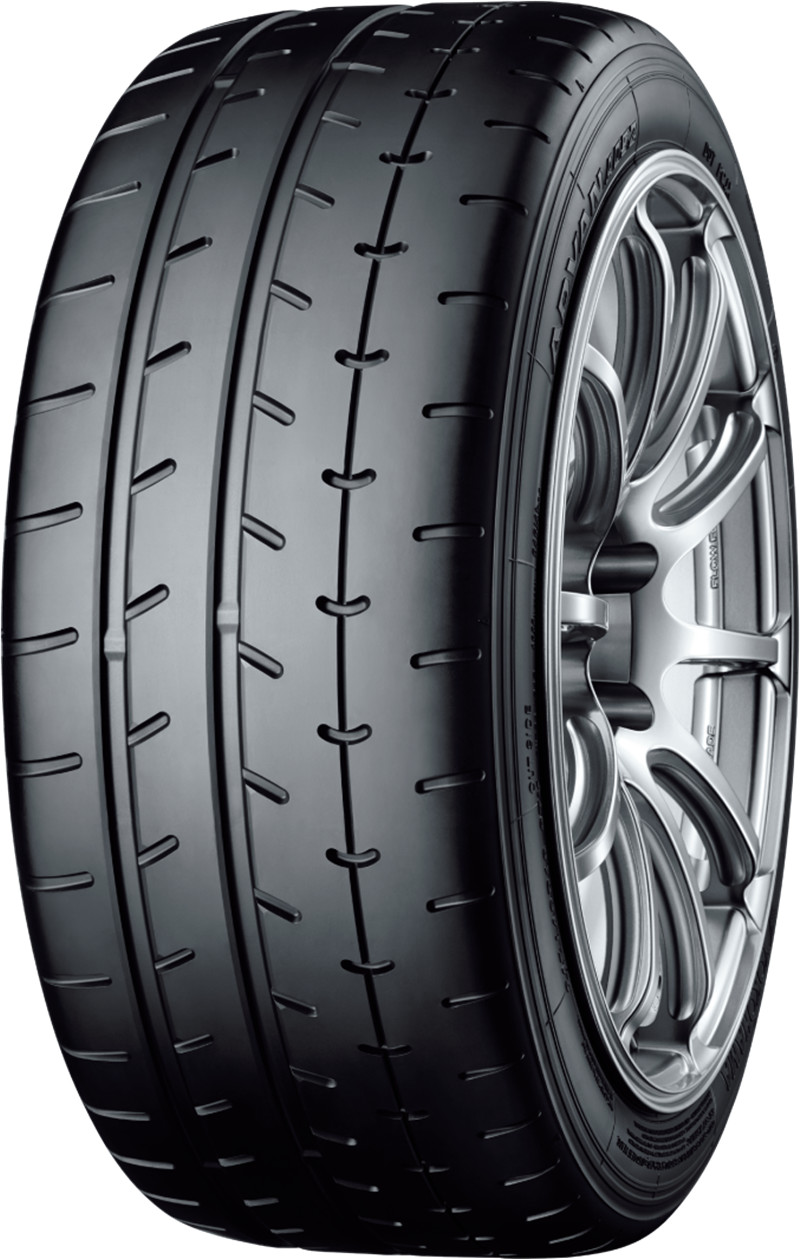 Yokohama Advan A052 225/40 R18 92Y ab 215