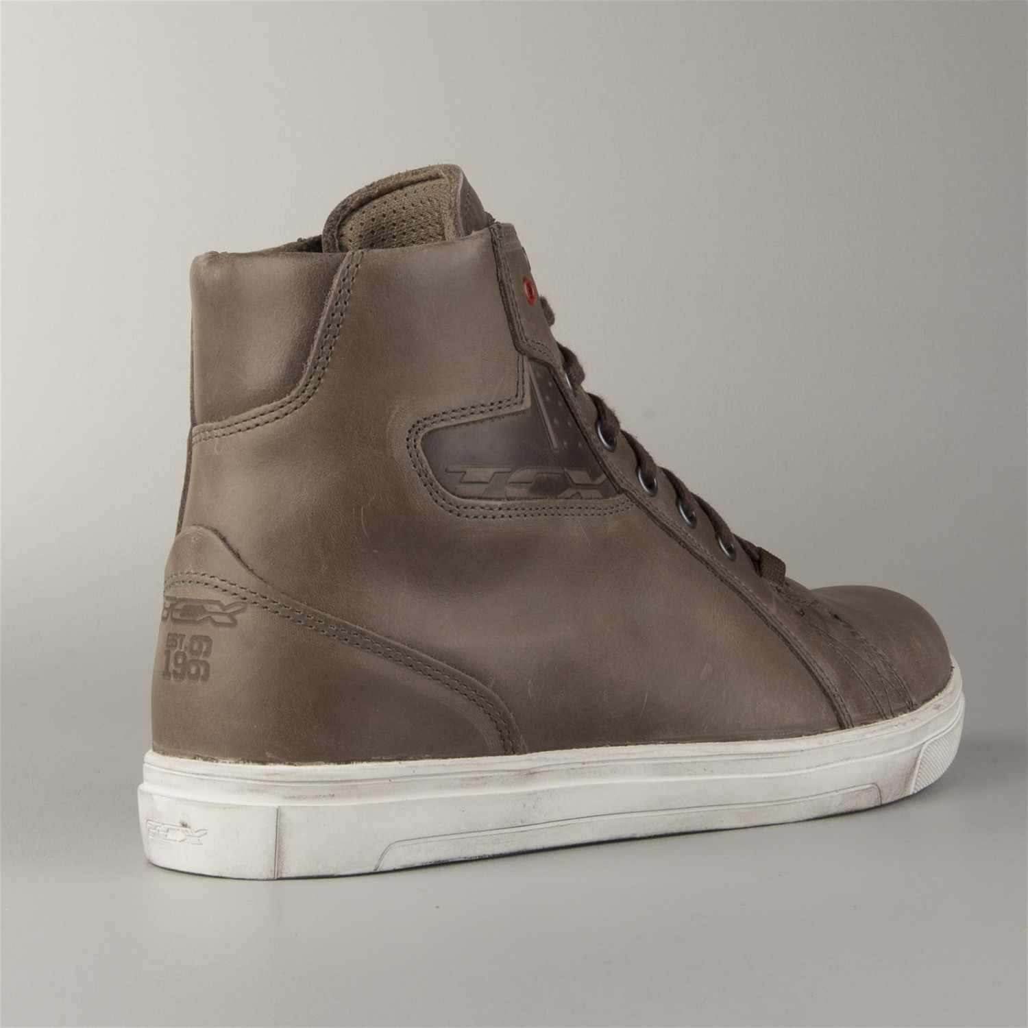 tcx street ace waterproof