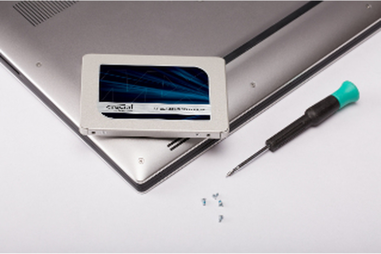 Crucial MX500 1To 2.5 7mm SSD Interne (CT1000MX500SSD1) neuf sellé