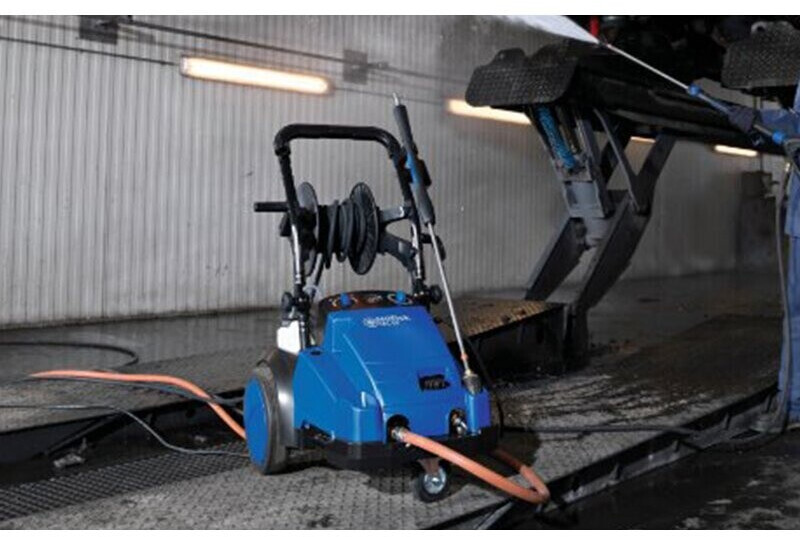 Nilfisk Nilfisk MC 6P-200/1050 XT - back view