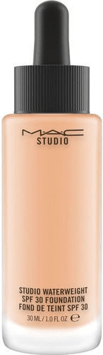 MAC Studio Waterweight Foundation NW22 (30ml)