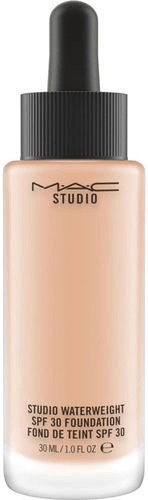 MAC Studio Waterweight Foundation NW20 (30ml)