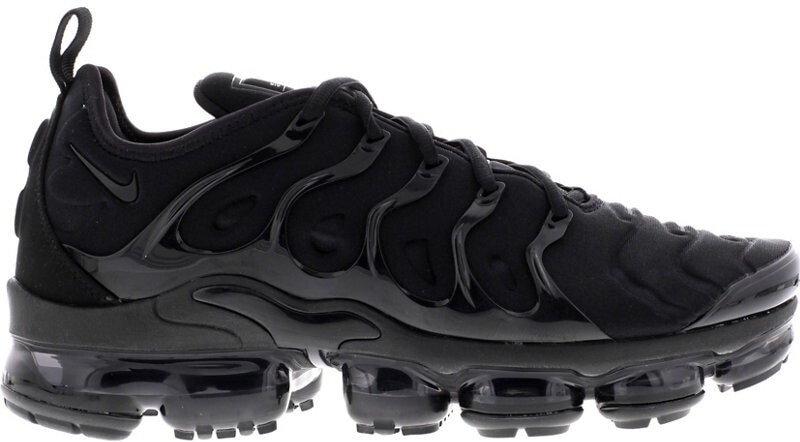 Air vapormax plus triple black footlocker sale
