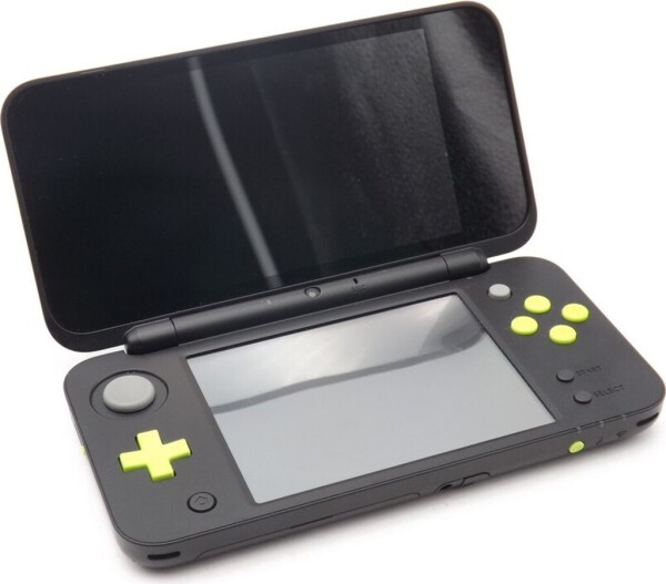 Nintendo New 2DS XL schwarz-apfelgrün + Mario Kart 7, Bild 4