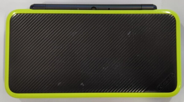 Nintendo New 2DS XL schwarz-apfelgrün + Mario Kart 7, Bild 5