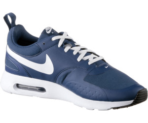 navy blue and white nike air max