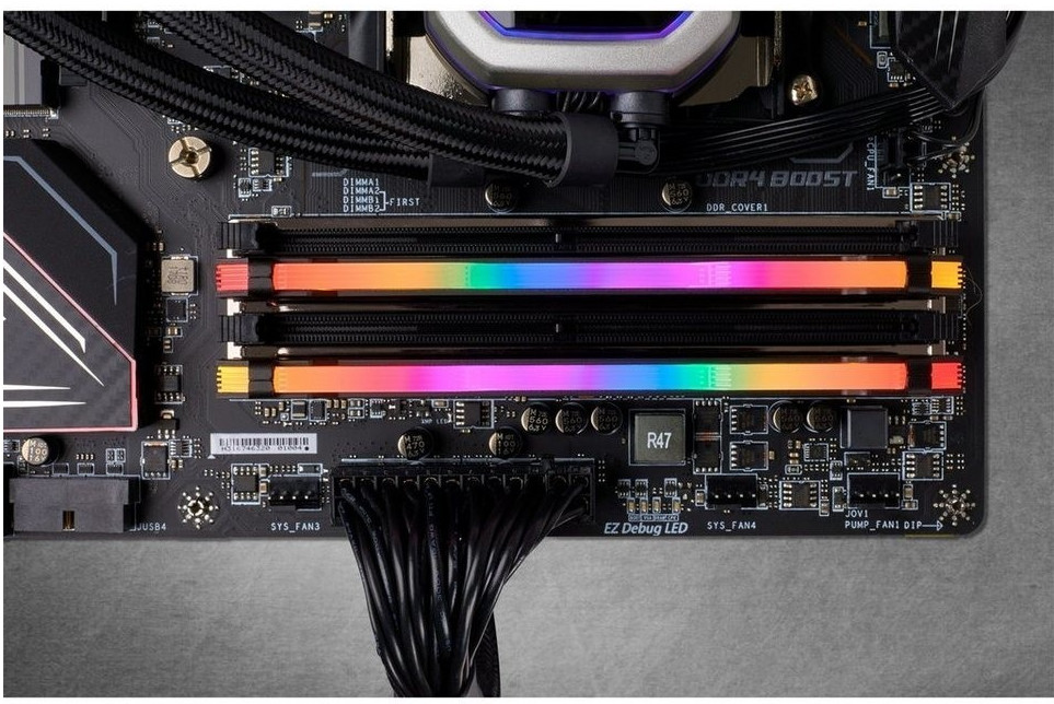 Corsair Vengeance RGB CMW16GX4M2C3000C15 au meilleur prix sur idealo