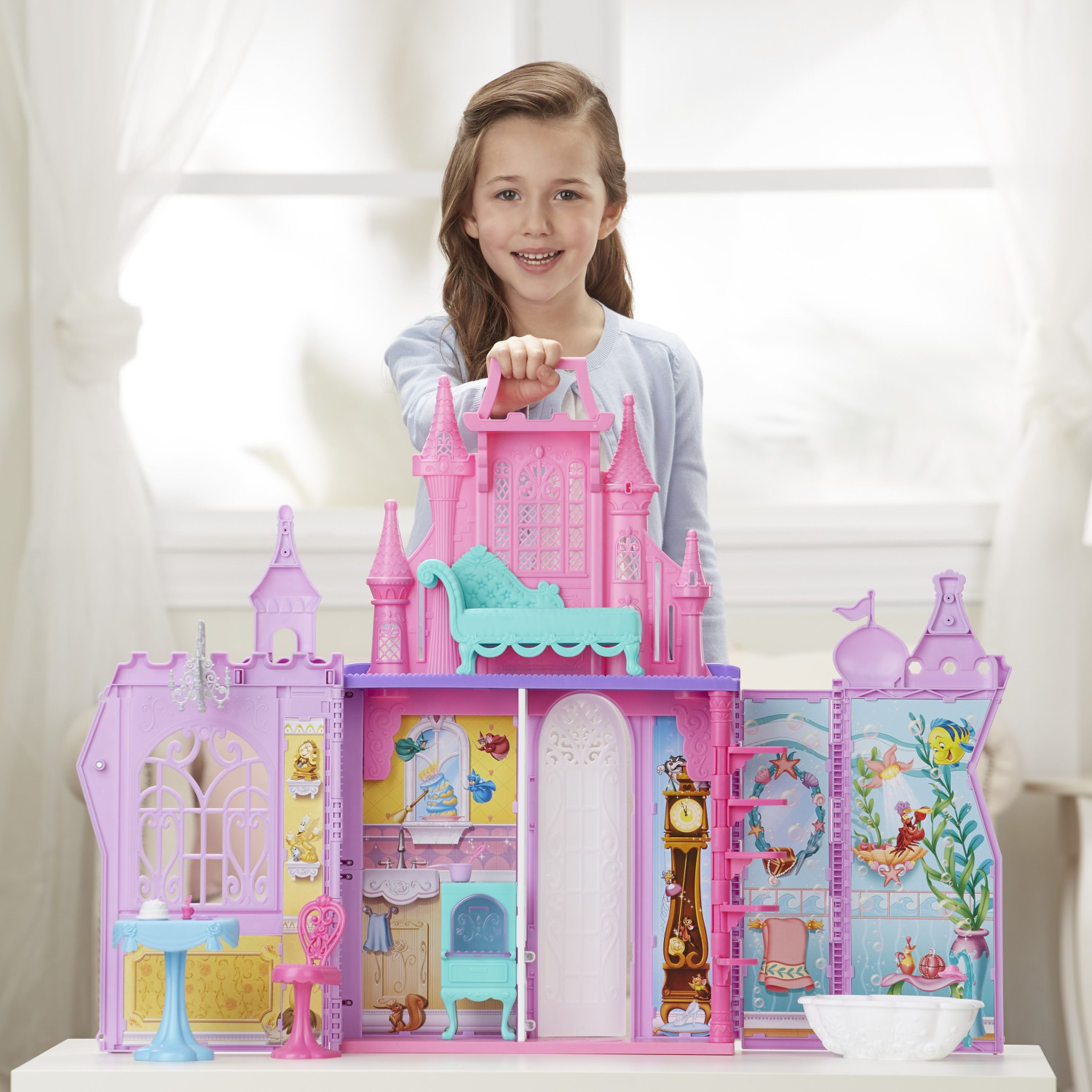 Disney Princesses - Le Château-Malette des Princesses : : Jeux et  Jouets