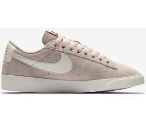 nike blazer low taupe