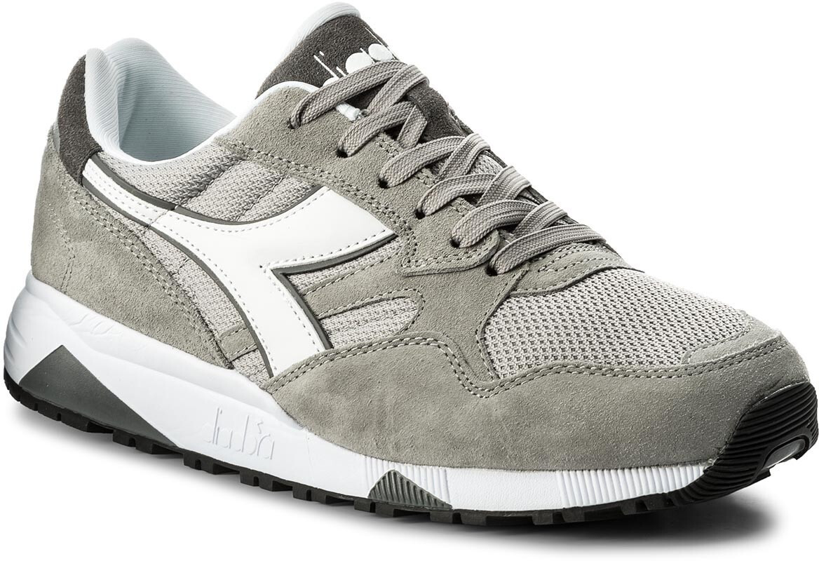 Diadora N902 S
