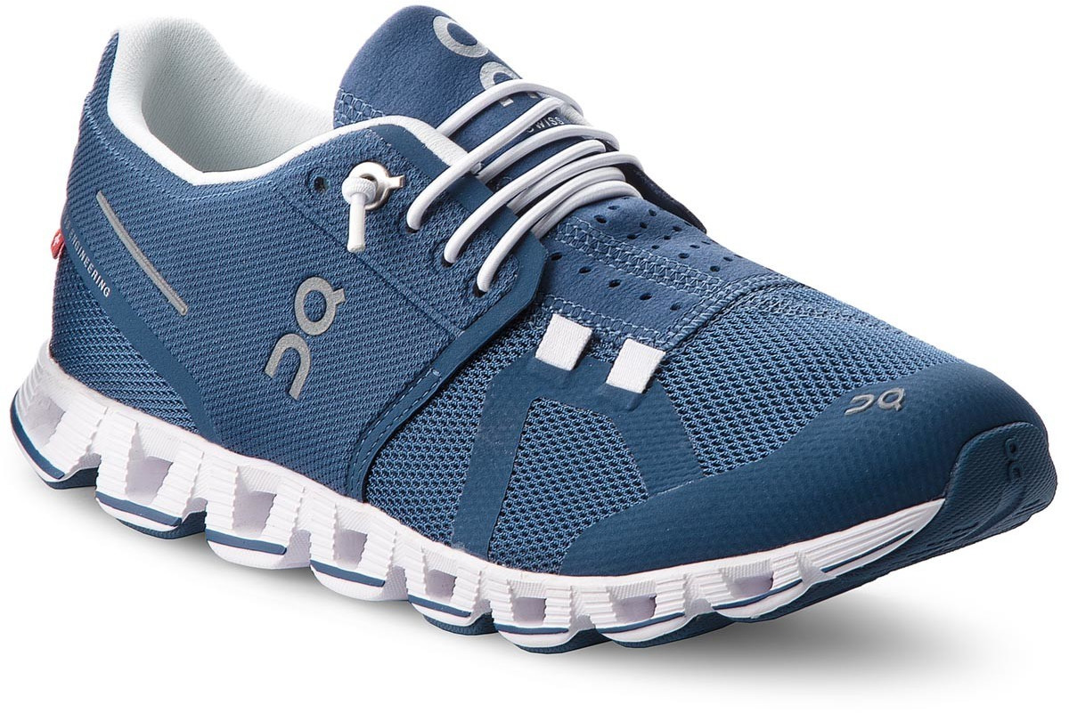 on running cloud denim