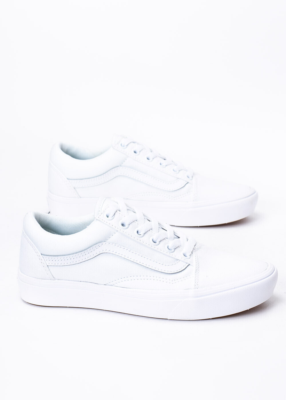 Vans comfycush old skool true white sale