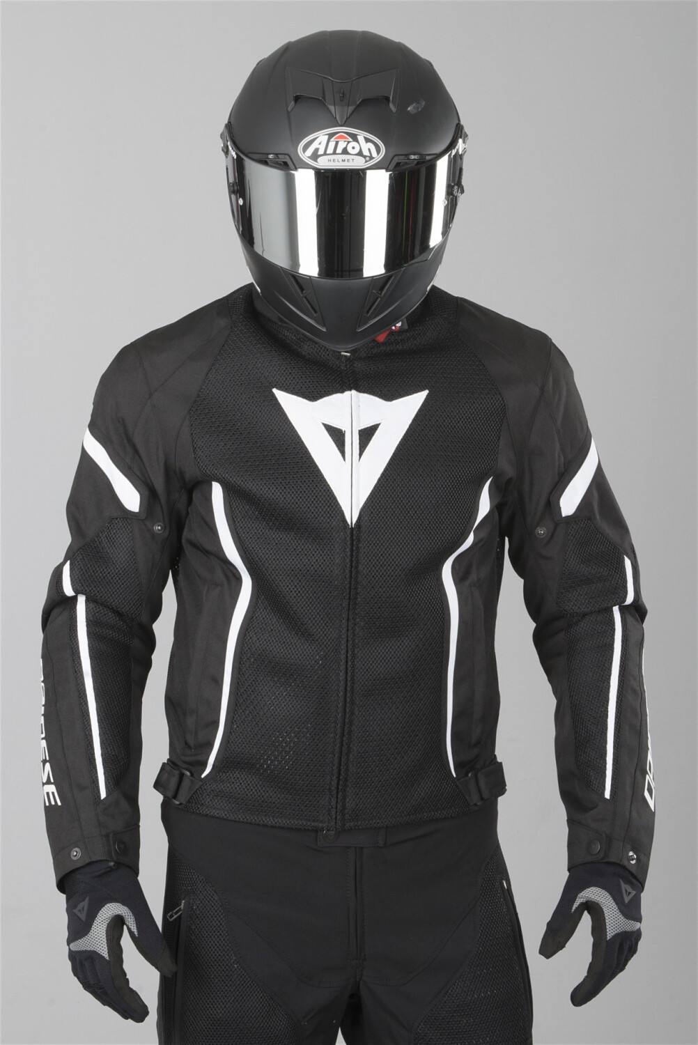 Dainese мотоциклист