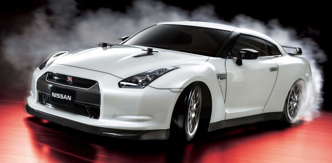 Tamiya nissan gtr
