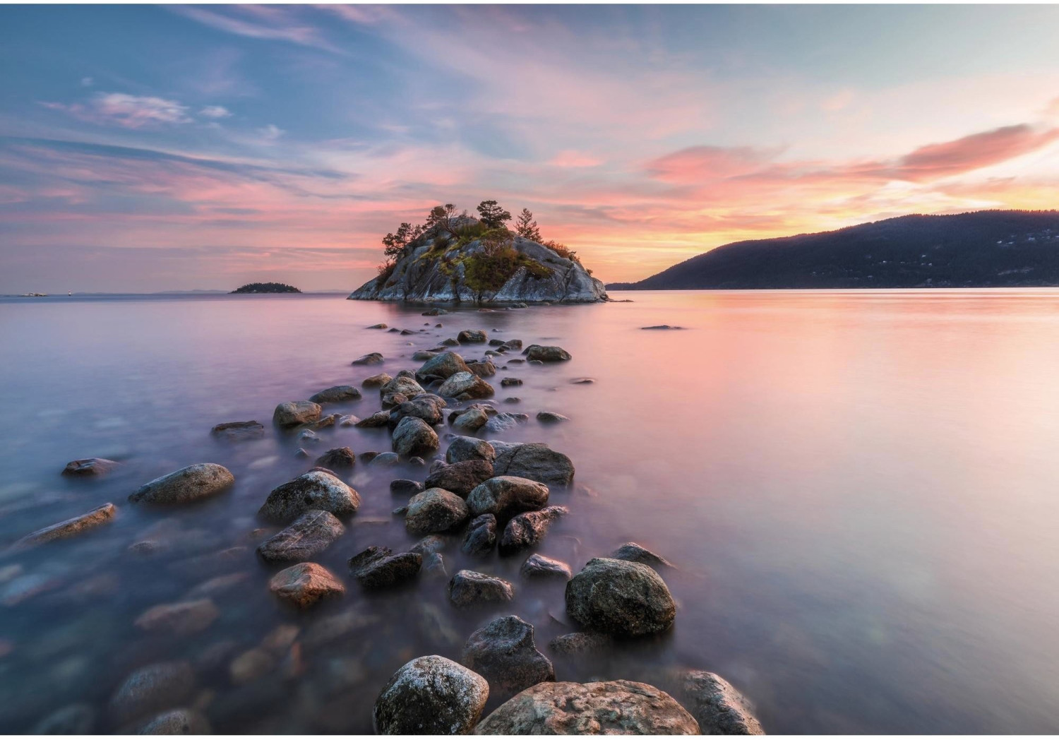 Komar Vancouver National Geographics Whytecliff 368 x 254 cm
