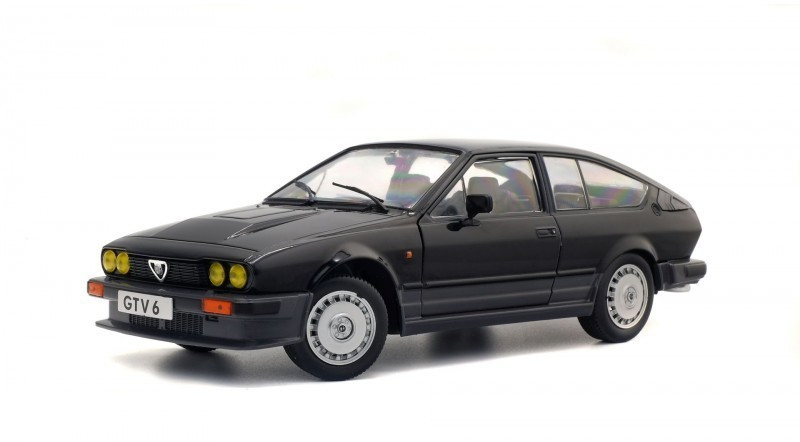 Solido Alfa Romeo GTV 6 1984 noir 1:18 (1802302)