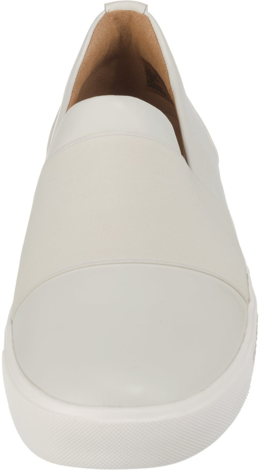 clarks un maui step white