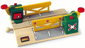 Photos - Toy Car BRIO Magnetic Action Crossing  (33750)