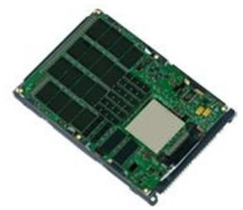 Fujitsu SATA III 960 Go (S26361-F5700-L960)