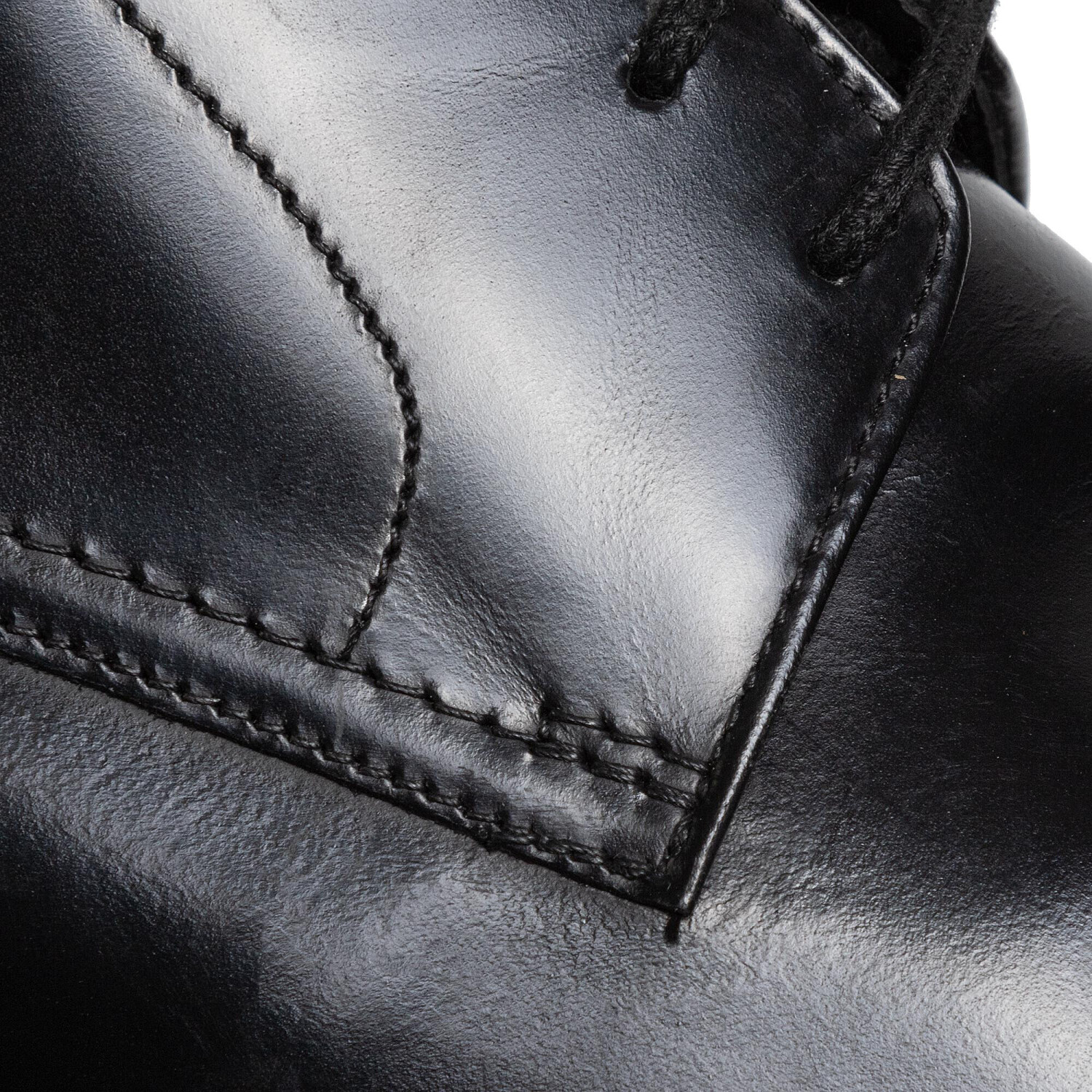 Clarks Oliver Lace black leather