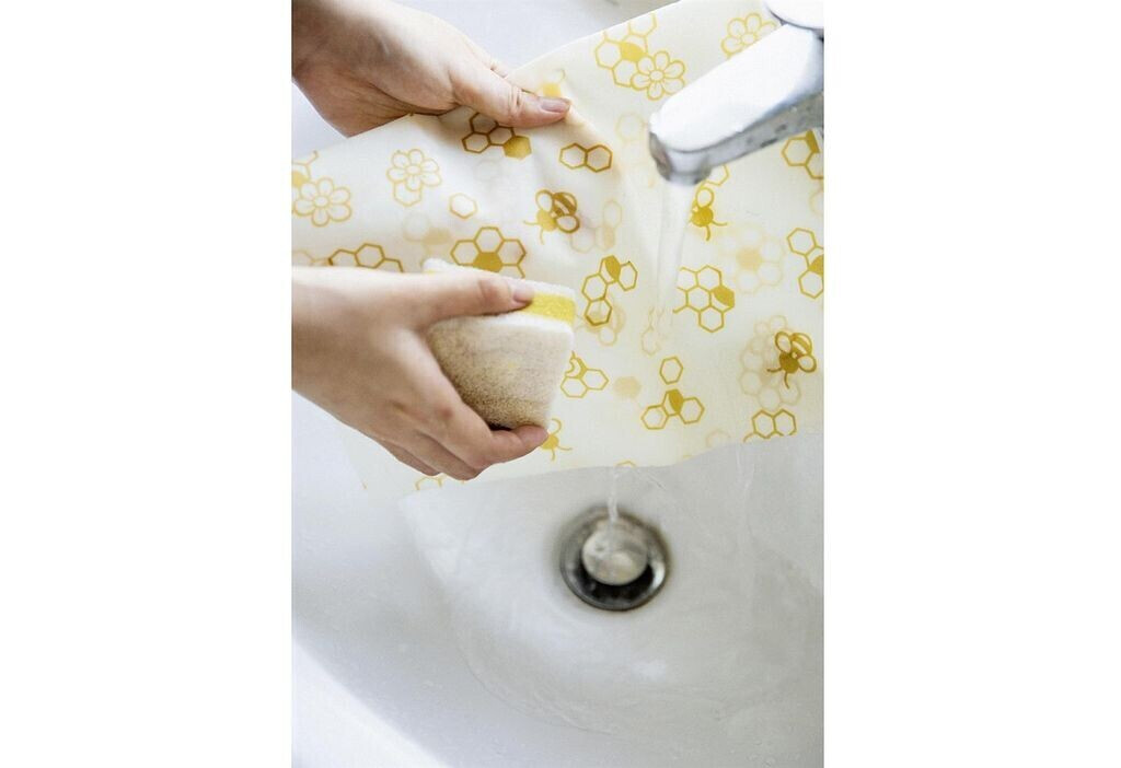 Nuts Beeswax Wrap oilcloths with beeswax honeycomb decor set of 3